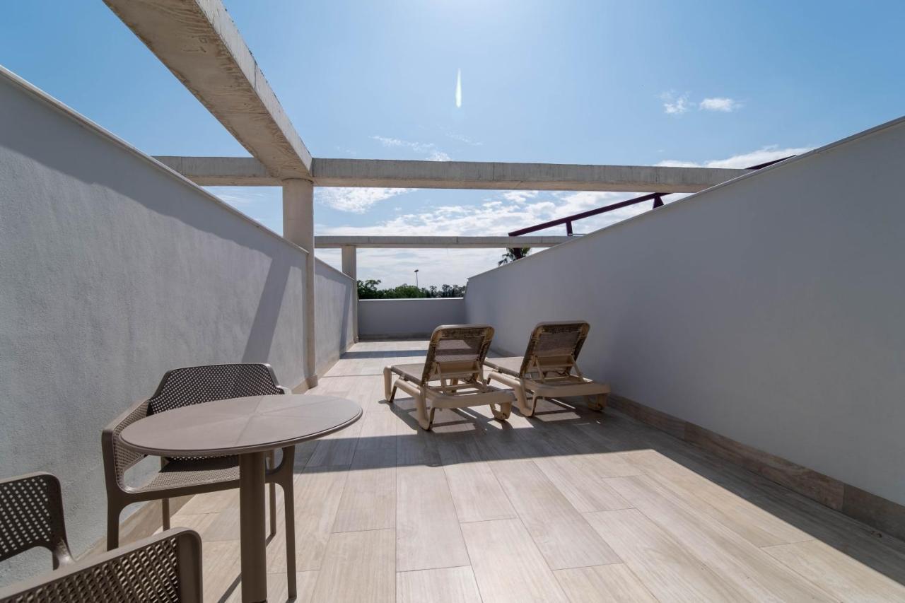 Aljarafe Suites By Qhotels Gelves Exterior foto