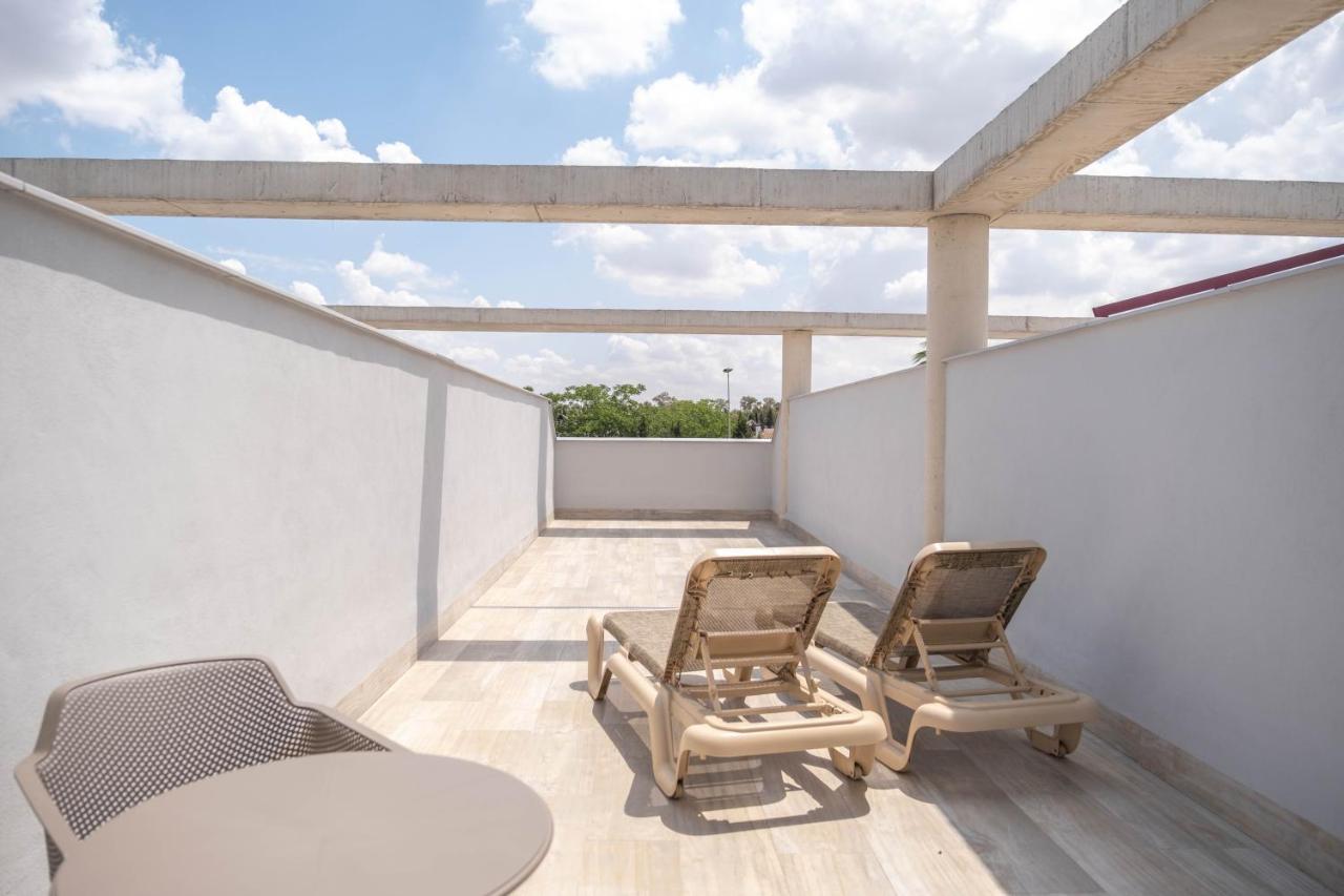 Aljarafe Suites By Qhotels Gelves Exterior foto